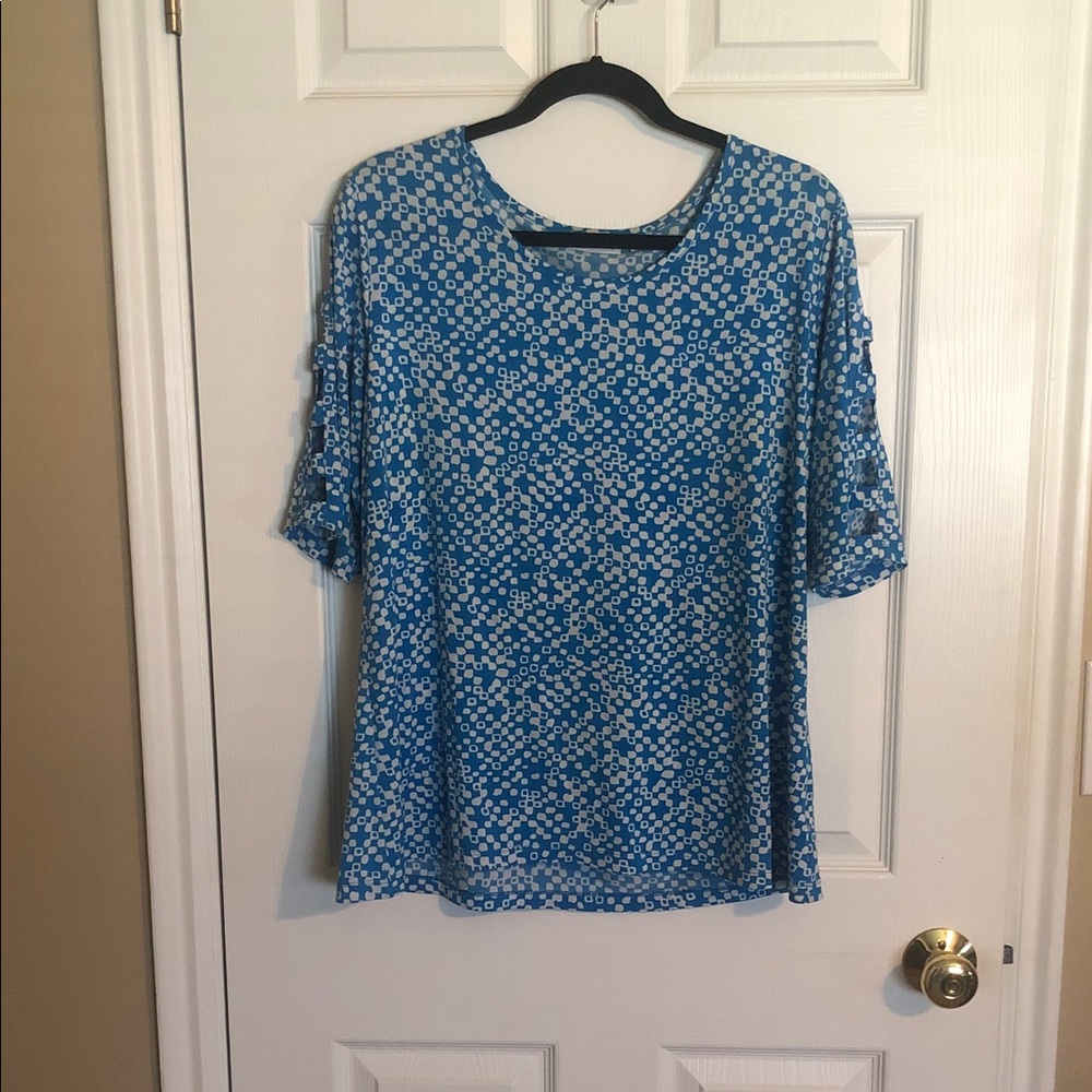 Susan Graver Blue and White Patterned Blouse